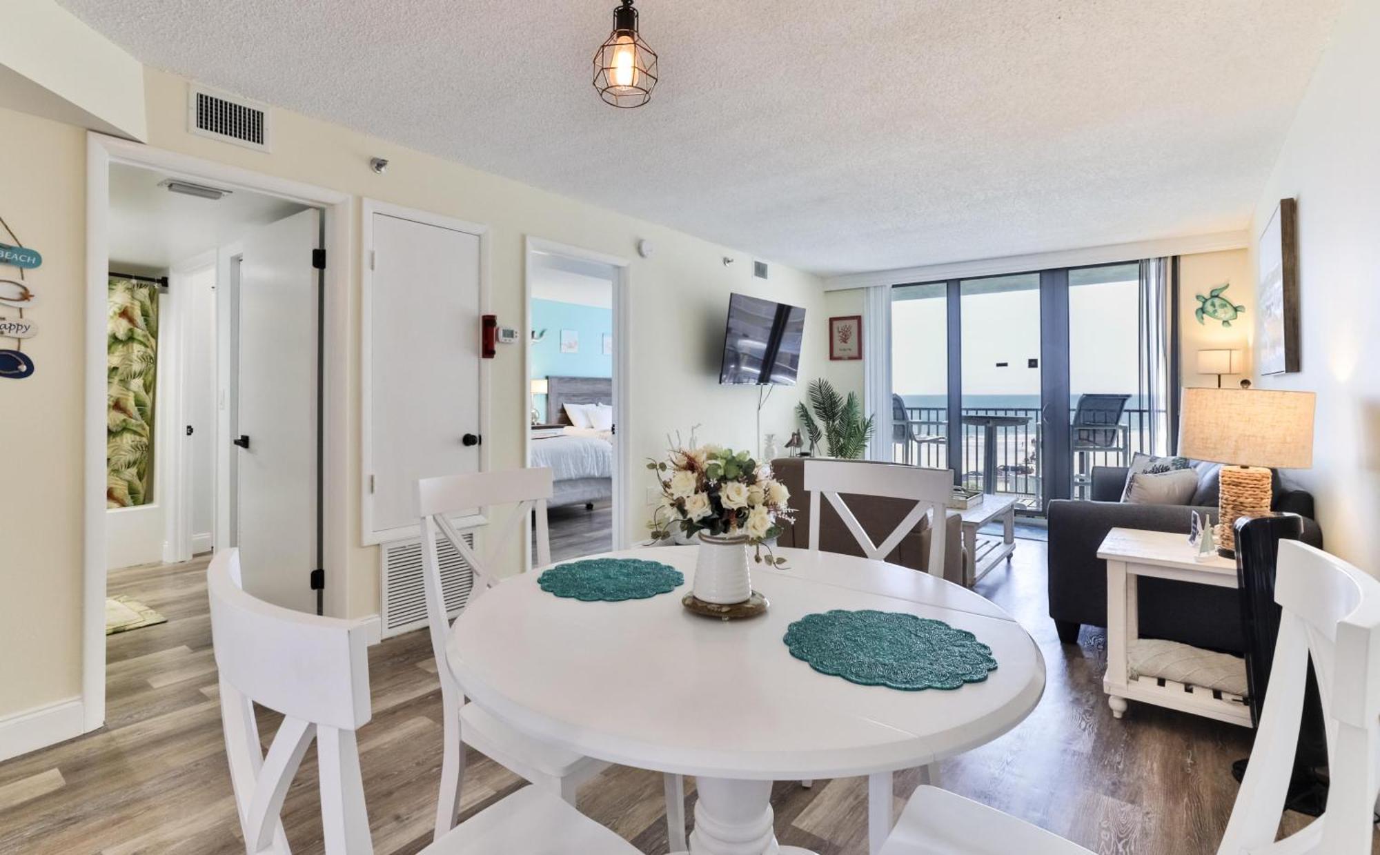 1 Bedroom -1 Bath With Ocean Views At Ocean Trillium 302 New Smyrna Beach Bagian luar foto